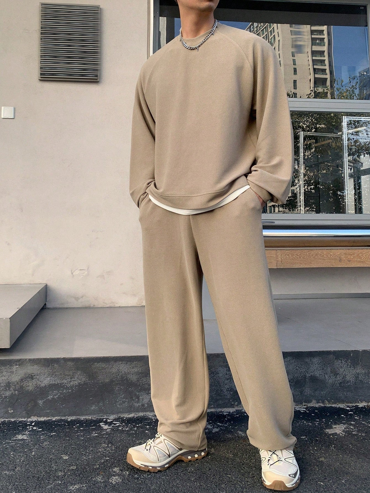 2PCS/SET MEN T-SHIRT & STRAIGHT LEG PANTS SUIT