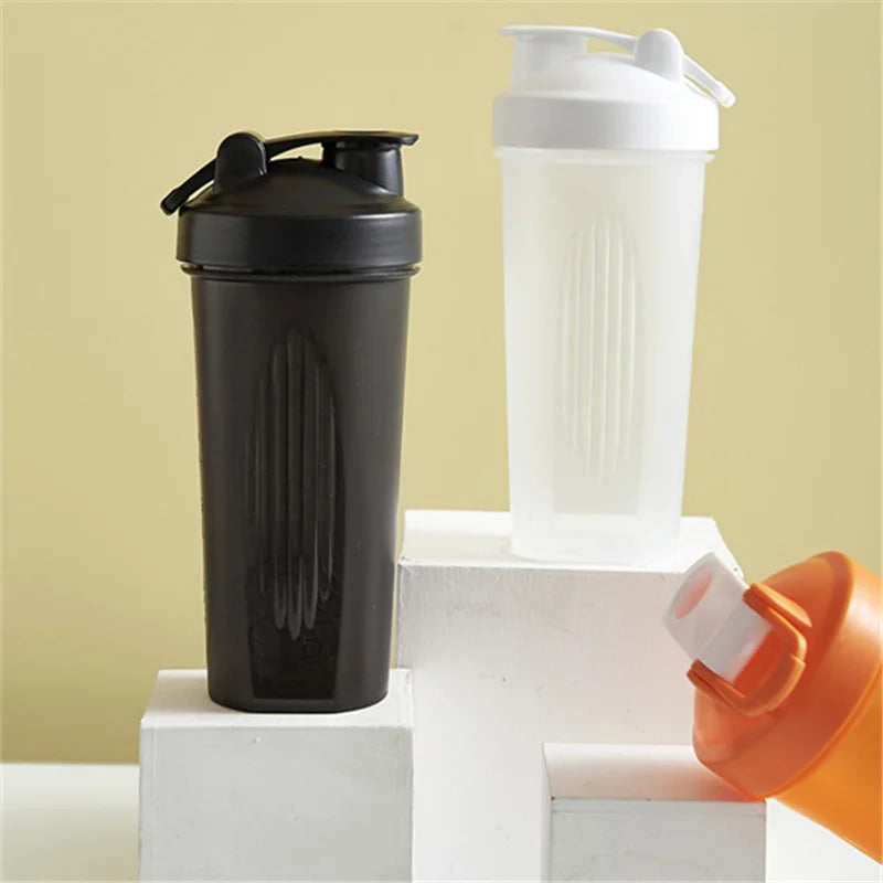 600ml Portable Protein Powder Shaker Bottle Leak Proof Water Bottle for Gym Fitness Training Sport Shaker Mixing Cup with Scale