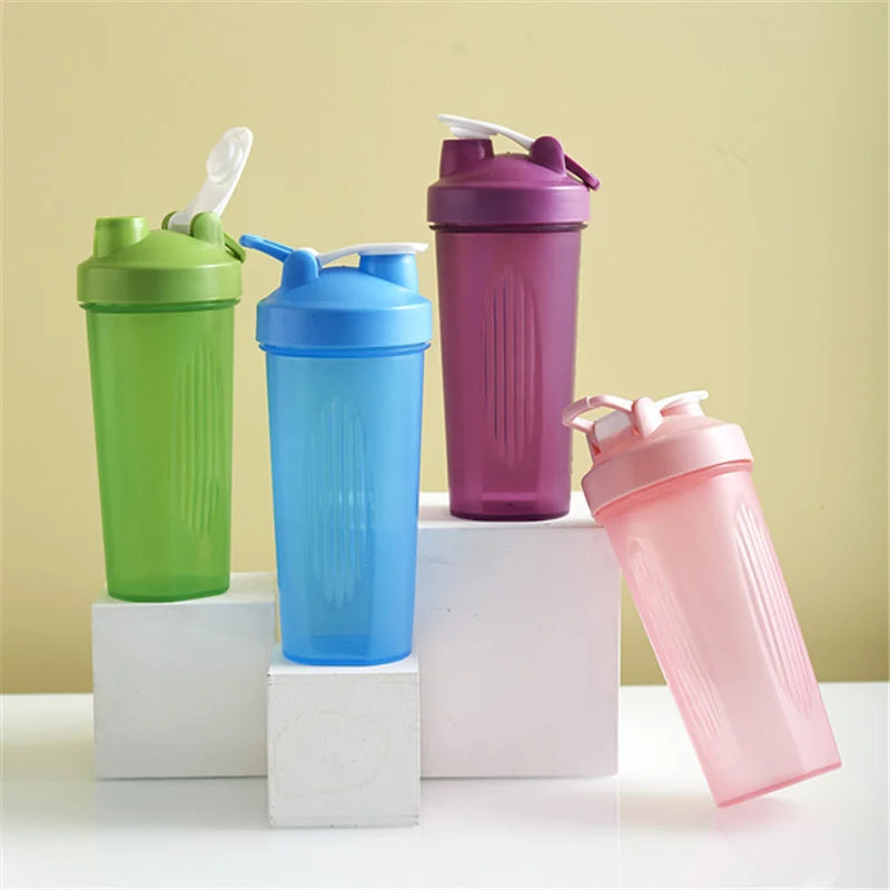 600ml Portable Protein Powder Shaker Bottle Leak Proof Water Bottle for Gym Fitness Training Sport Shaker Mixing Cup with Scale